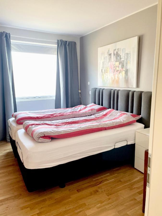 Stylish And Relaxing Two Bedroom Appartment, View Over Harbour Hafnarfjörður Dış mekan fotoğraf